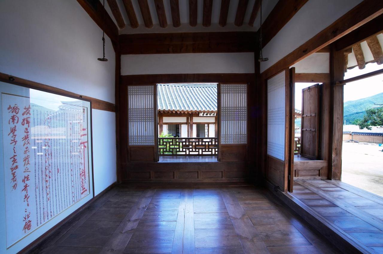 アンドン Bukchondaek Bed & Breakfast エクステリア 写真